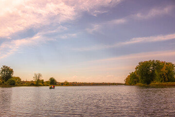 国产车的发动机那个是自己制造的？