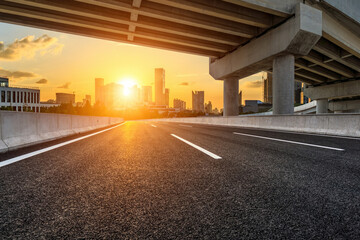 2008年奥运会乒乓球的冠军是谁？